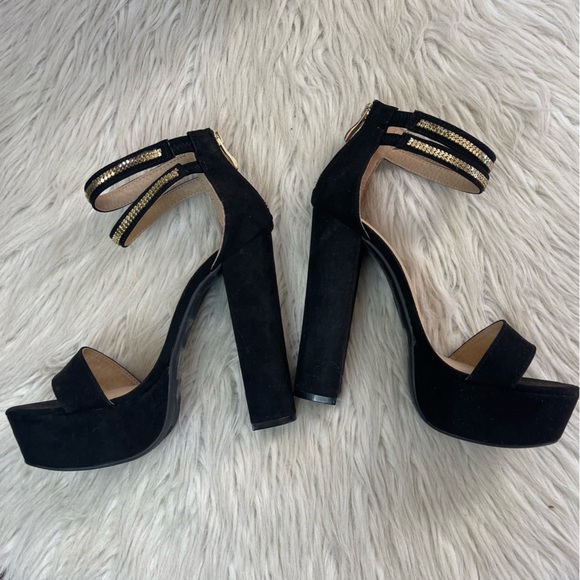 Charlotte Russe Platform Heels - Picture 10 of 13
